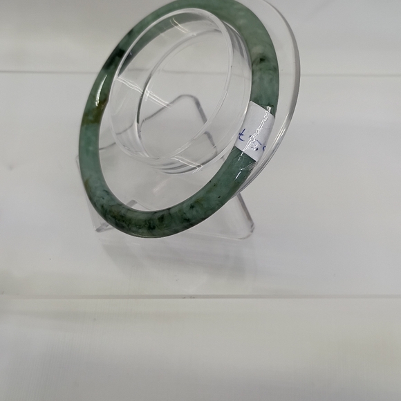 Jadeite Bangle - Picture 6 of 6